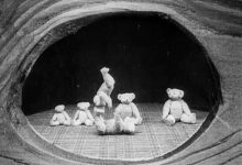 《“泰迪”熊》(The “Teddy” Bears,1907)